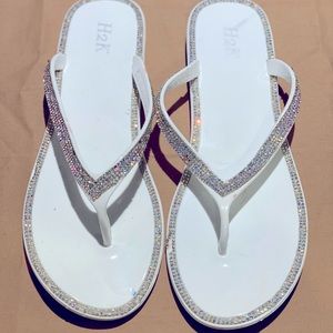 Size: 9 sparkly and white